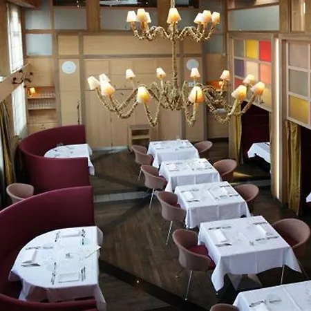 호텔 올리비에르 4*